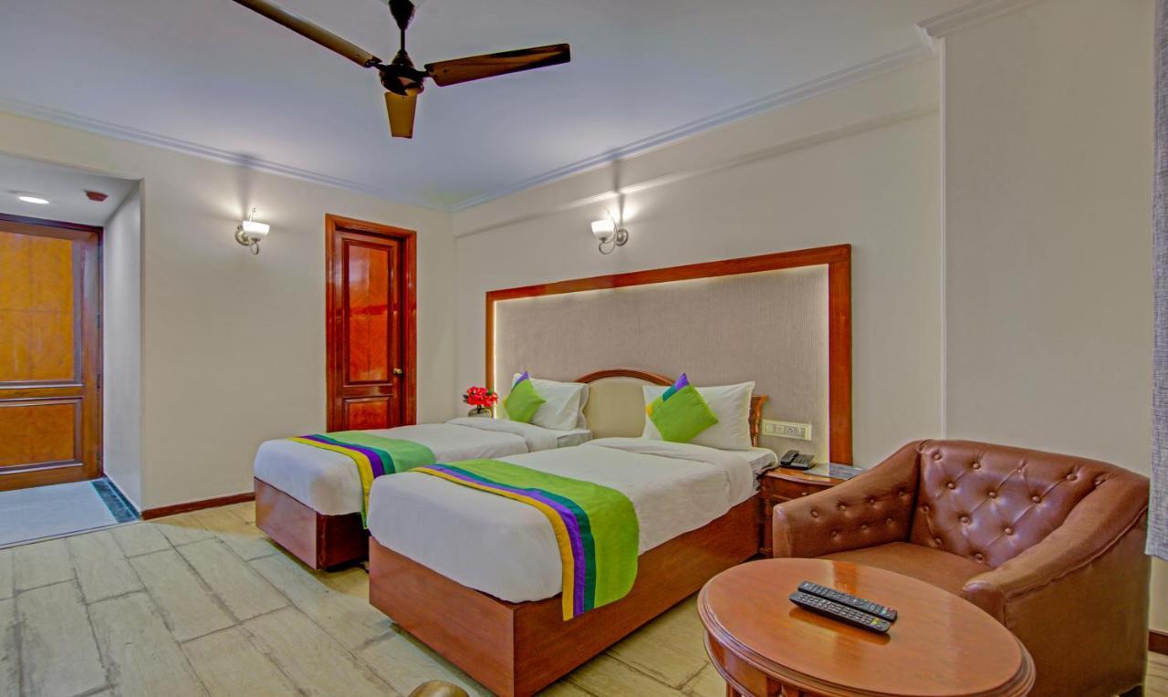 Treebo Corporate Park Hotel New Delhi Exterior photo